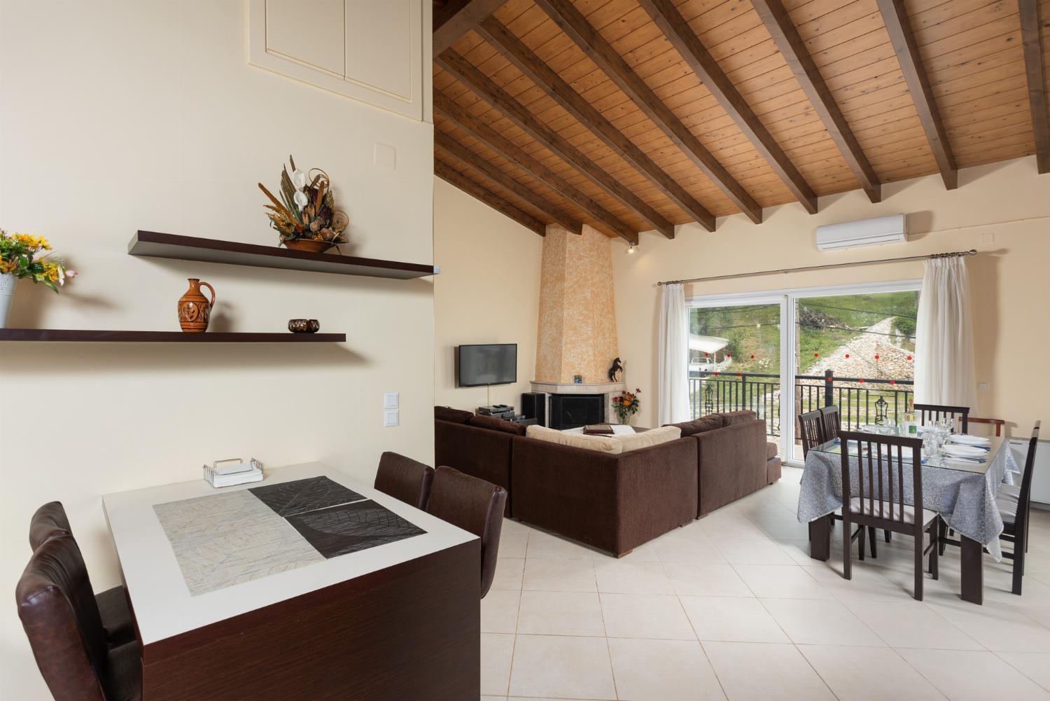 Villa Konstantinos Katávolos Exteriör bild