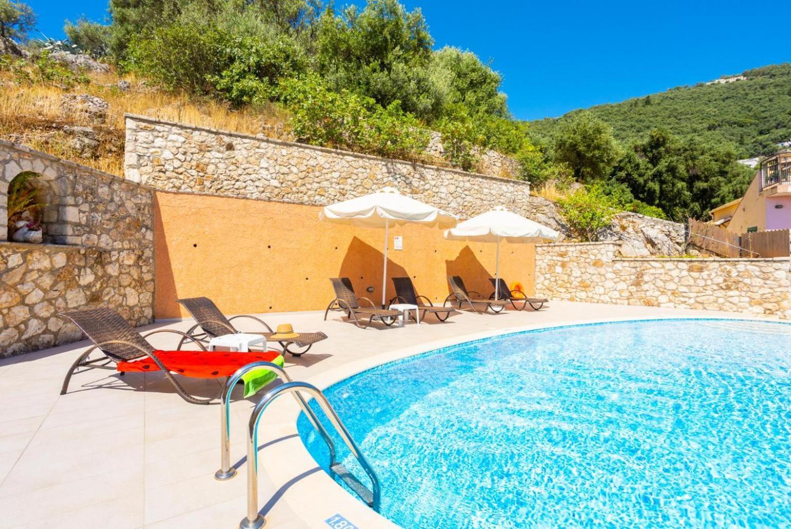 Villa Konstantinos Katávolos Exteriör bild